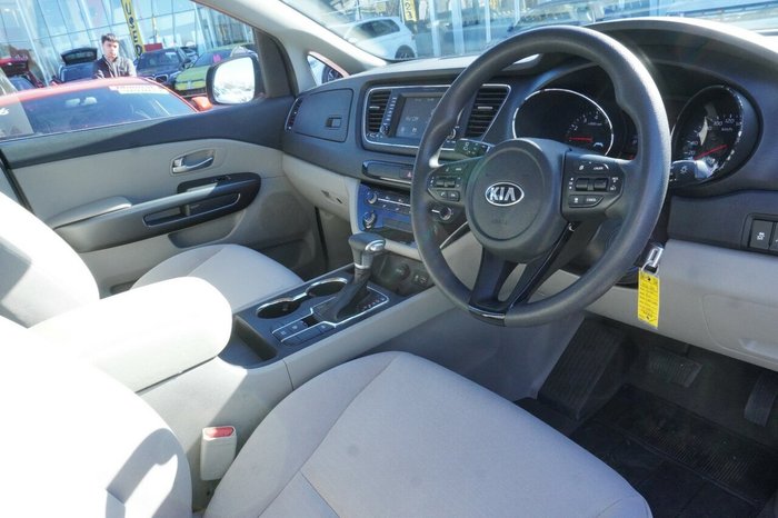 2020 Kia Carnival S