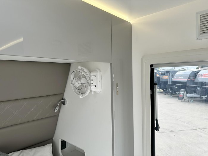 2024 JB Caravans Lpt 17' Off Road Hybrid