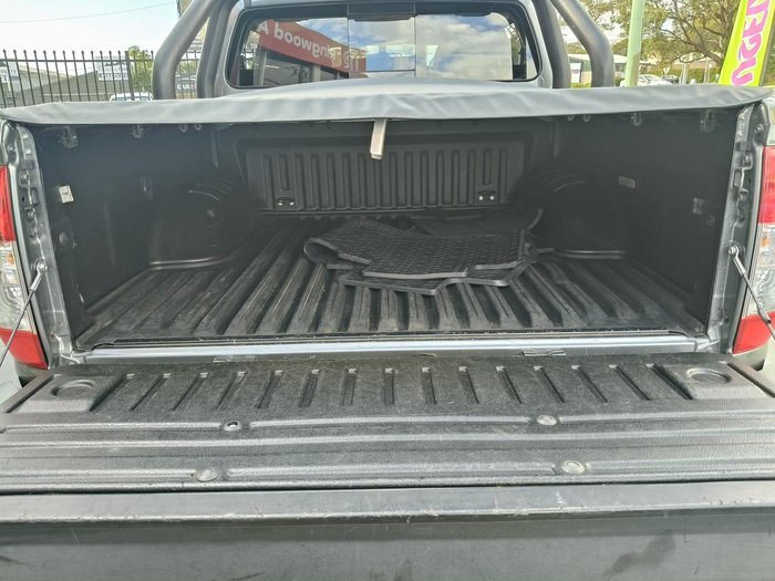 2020 Nissan Navara ST