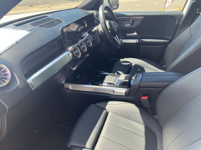 2020 MERCEDES-BENZ GLB 200