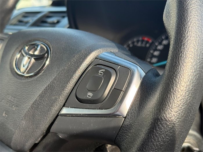 2017 TOYOTA CAMRY ALTISE