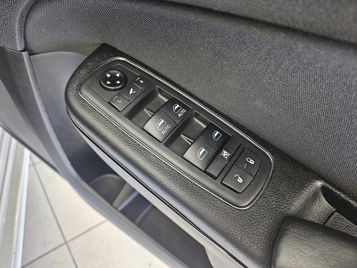 2019 Chrysler 300 SRT Core