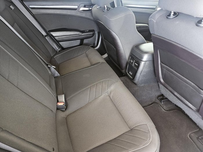 2019 Chrysler 300 SRT Core LX MY19 Silver Mist