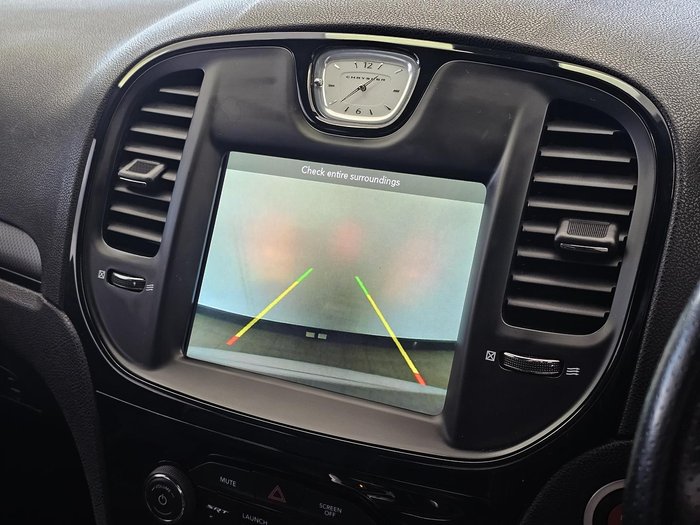 2019 Chrysler 300 SRT Core