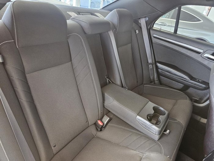 2019 Chrysler 300 SRT Core LX MY19 Silver Mist