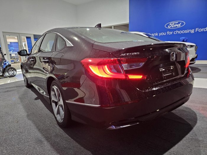 2020 Honda Accord VTi-LX