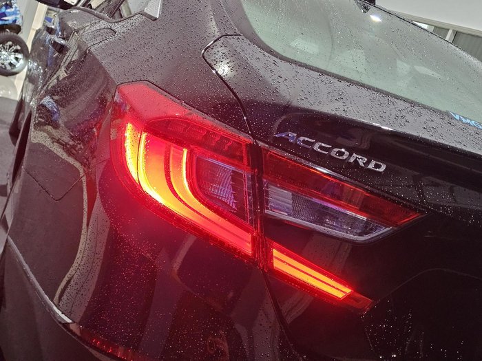 2020 Honda Accord VTi-LX