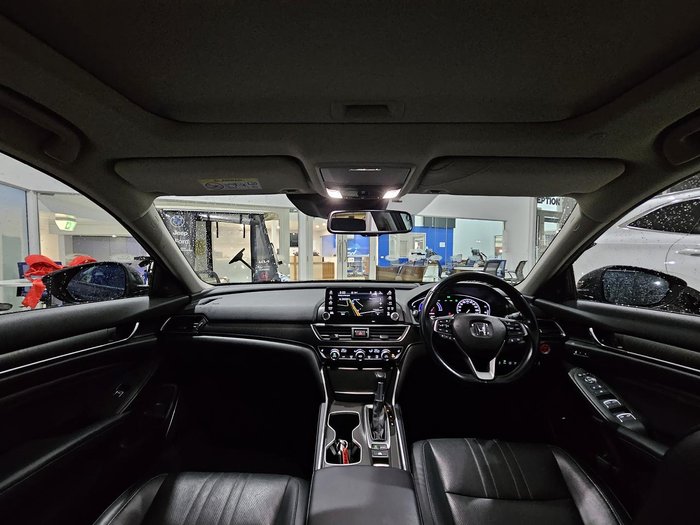 2020 Honda Accord VTi-LX