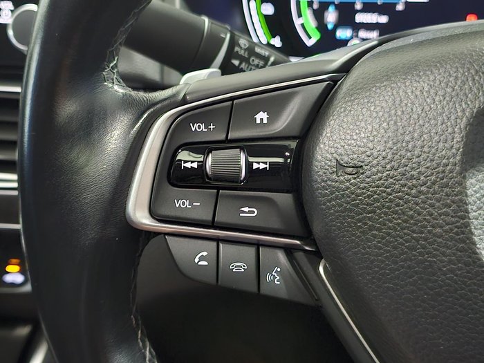 2020 Honda Accord VTi-LX
