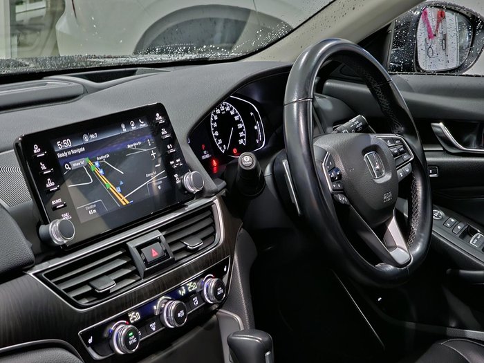 2020 Honda Accord VTi-LX