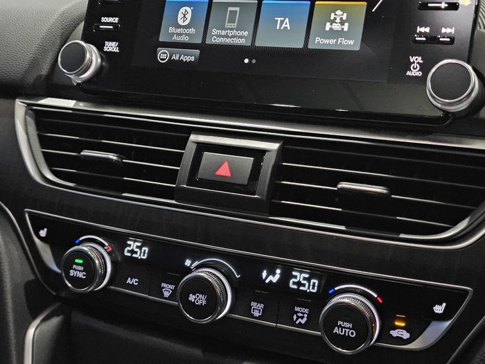 2020 Honda Accord VTi-LX