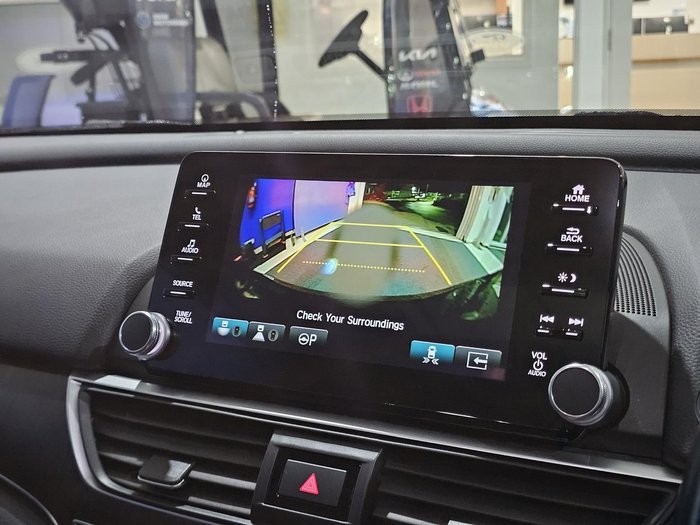 2020 Honda Accord VTi-LX