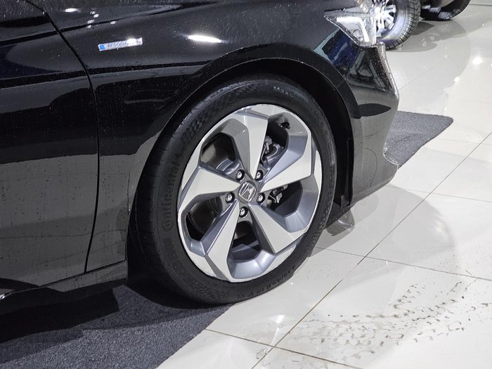 2020 Honda Accord VTi-LX