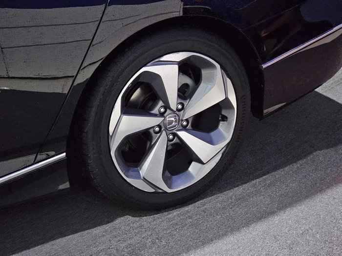 2020 Honda Accord VTi-LX
