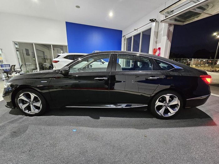 2020 Honda Accord VTi-LX