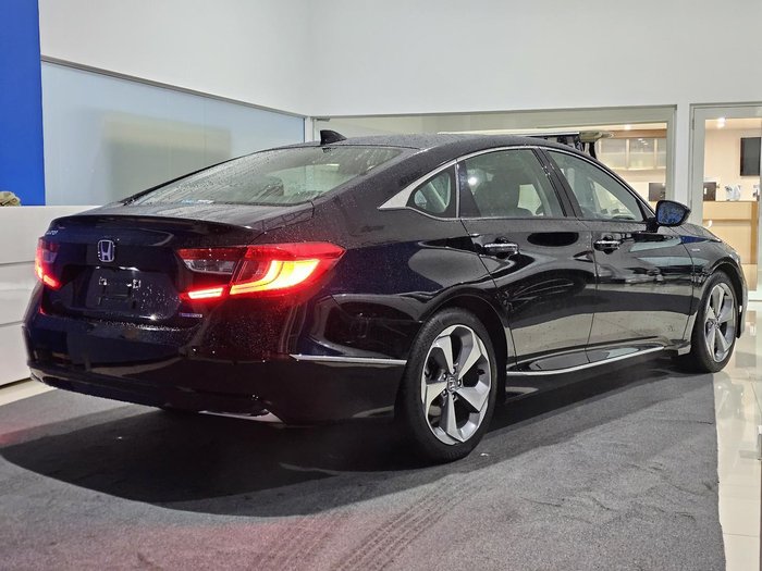 2020 Honda Accord VTi-LX