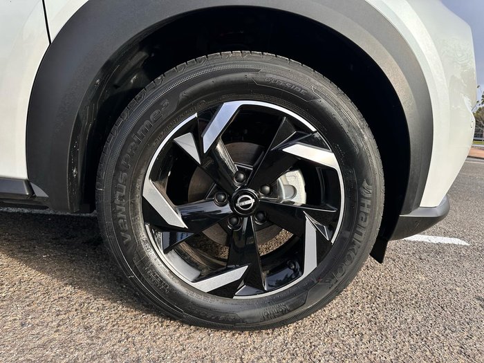 2024 Nissan JUKE ST+