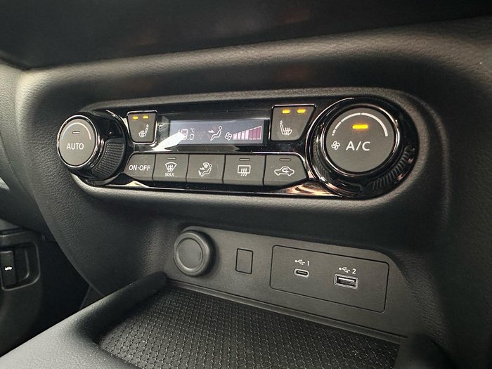 2024 Nissan JUKE ST+