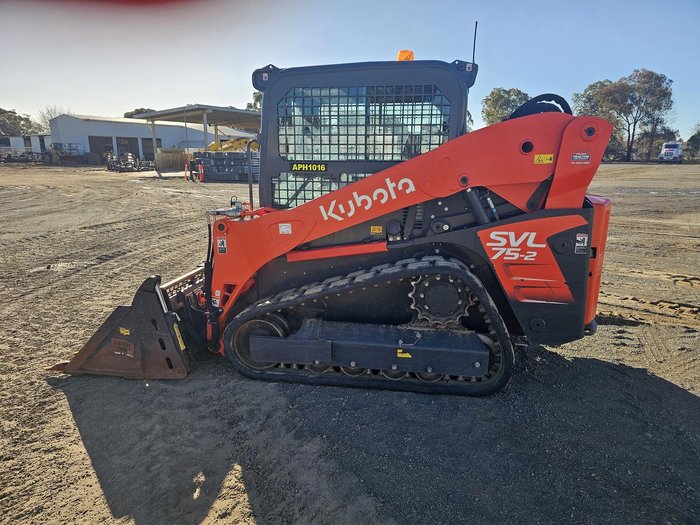 2023 Kubota Svl75-2 Orange