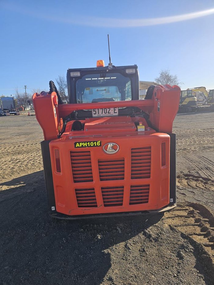 2023 Kubota Svl75-2 Orange