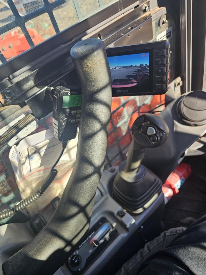 2023 Kubota Svl75-2 Orange