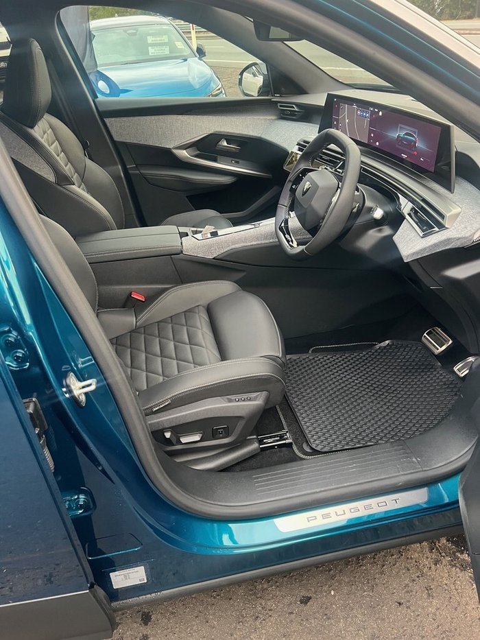 2025 Peugeot 3008 GT Premium e-DCS Hybrid
