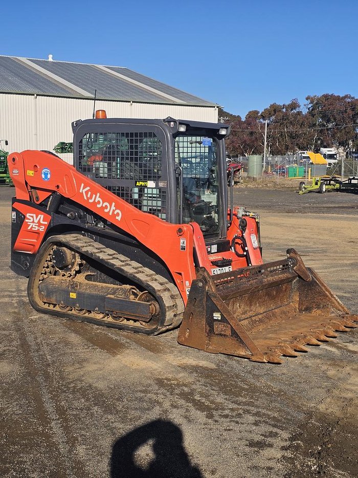 2023 Kubota Svl75-2 Orange