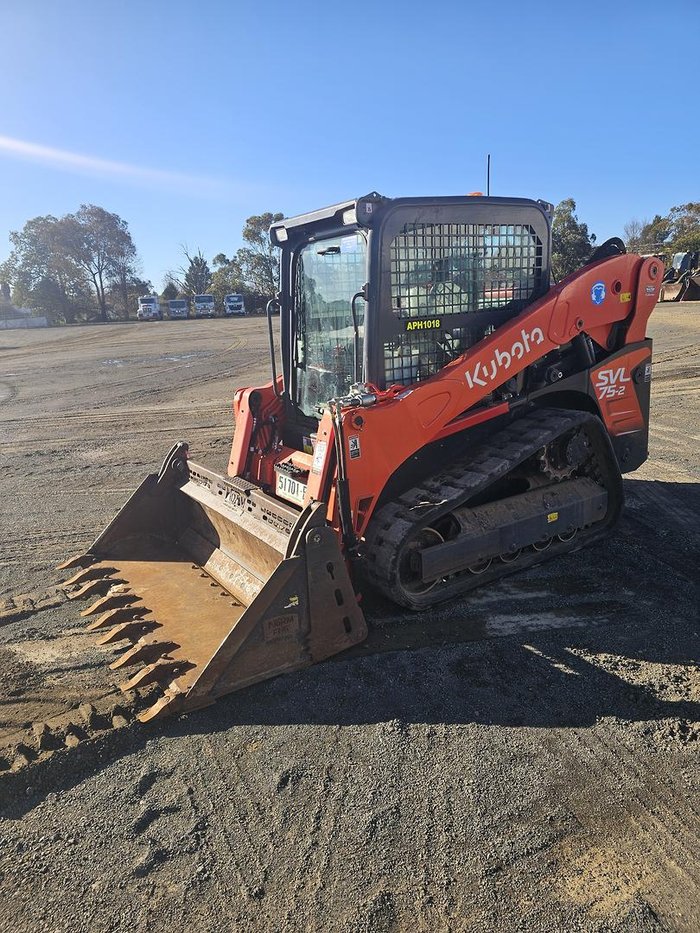 2023 Kubota Svl75-2 Orange