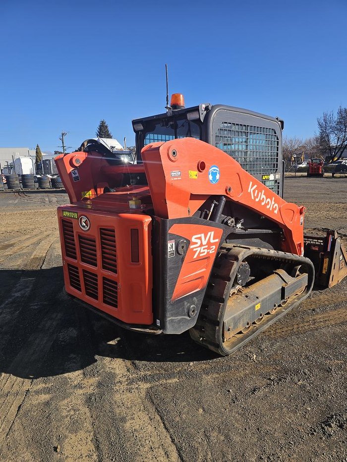 2023 Kubota Svl75-2 Orange