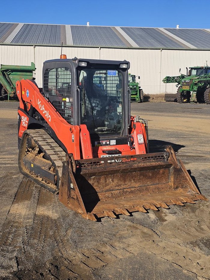 2023 Kubota Svl75-2 Orange