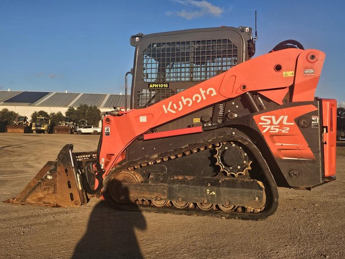 2023 Kubota Svl75-2