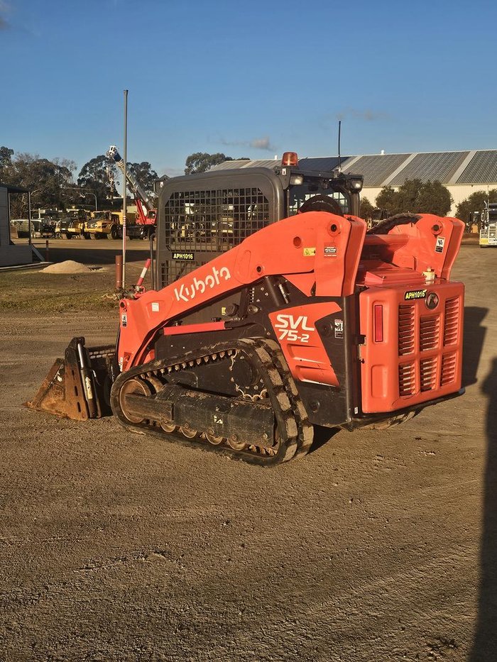 2023 Kubota Svl75-2