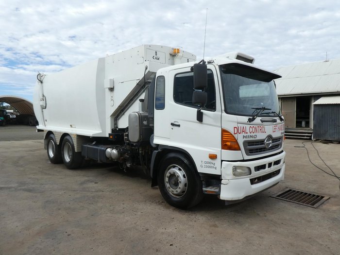2012 Hino 500 Series