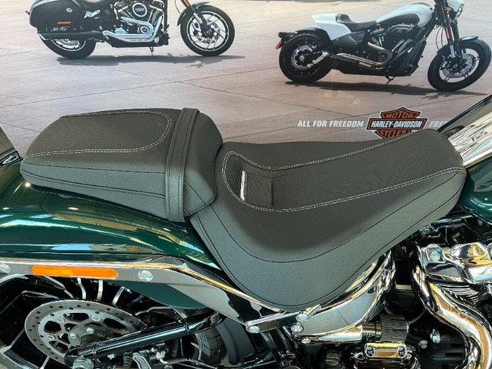 2024 Harley-davidson FXBR BREAKOUT (117) ALPINE GREEN