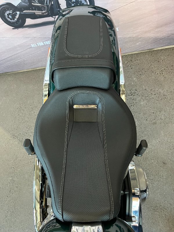 2024 Harley-davidson FXBR BREAKOUT (117) ALPINE GREEN