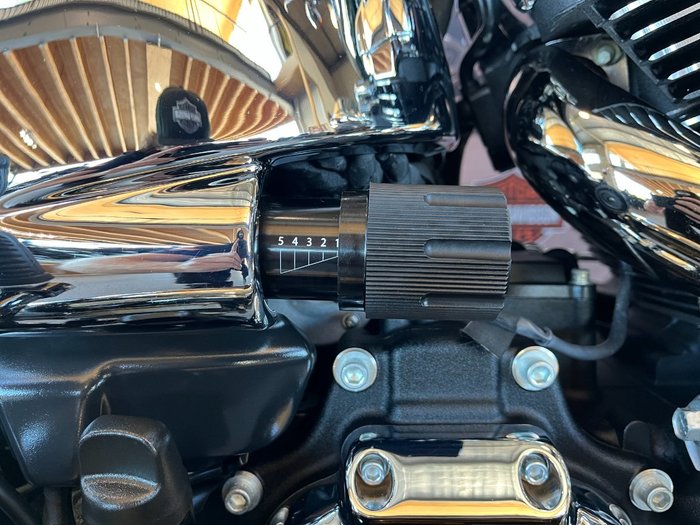2024 Harley-davidson FXBR BREAKOUT (117) ALPINE GREEN