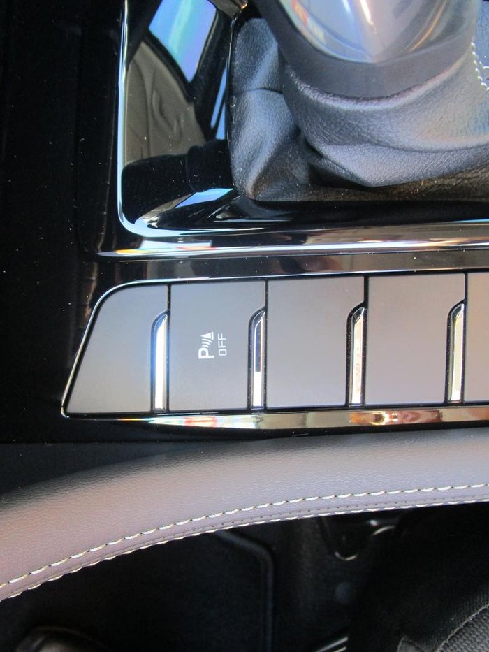 2025 Isuzu MU-X LS-U