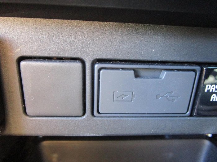 2025 Isuzu MU-X LS-U