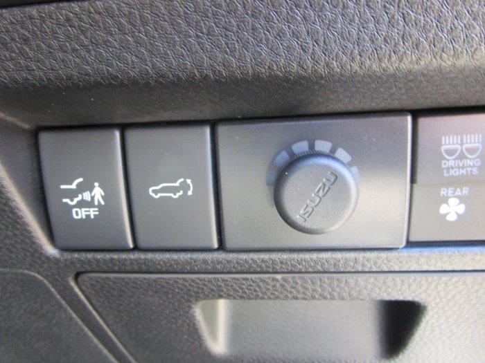 2025 Isuzu MU-X LS-U