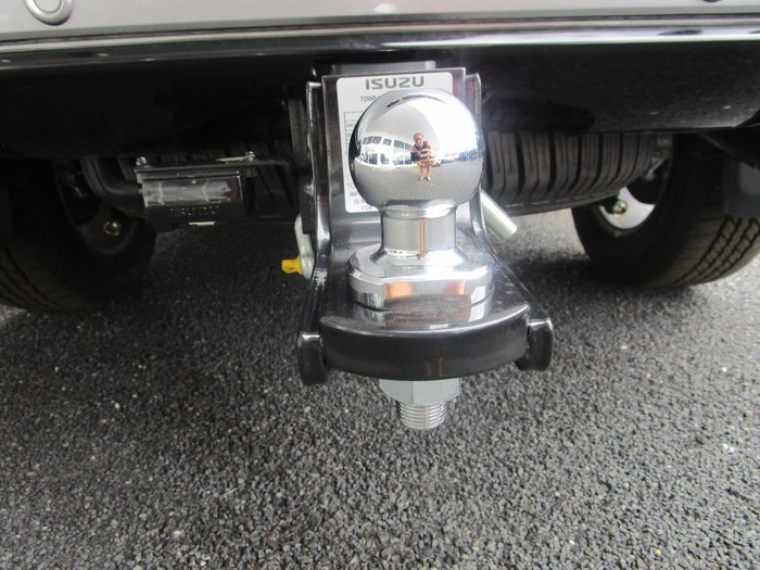 2025 Isuzu MU-X LS-U