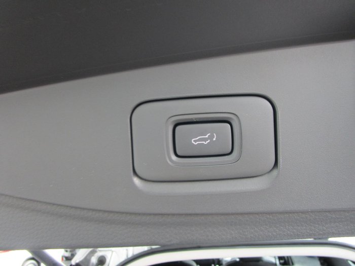 2025 Isuzu MU-X LS-U