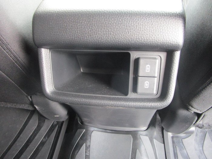 2025 Isuzu MU-X LS-U