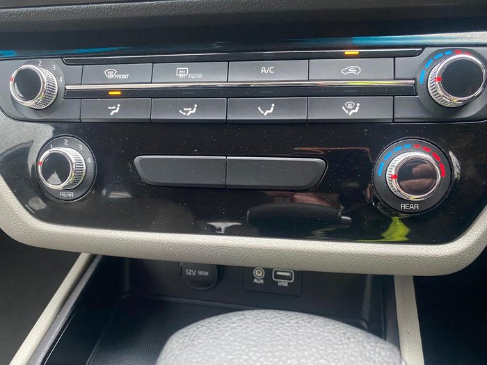 2019 Kia Carnival S