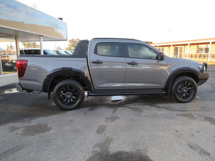 2025 Mazda BT-50 SP