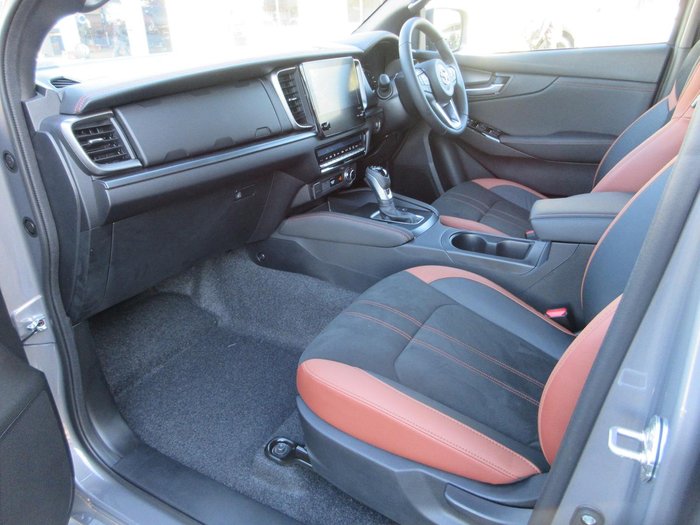 2025 Mazda BT-50 SP