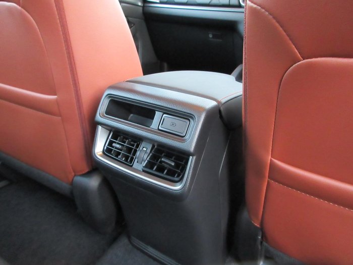 2025 Mazda BT-50 SP