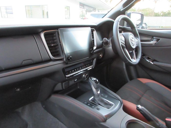 2025 Mazda BT-50 SP