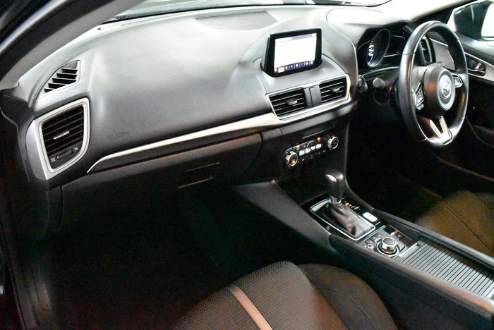 2018 Mazda 3 Maxx Sport