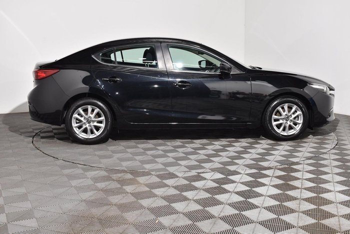 2018 Mazda 3 Maxx Sport
