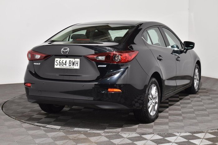 2018 Mazda 3 Maxx Sport